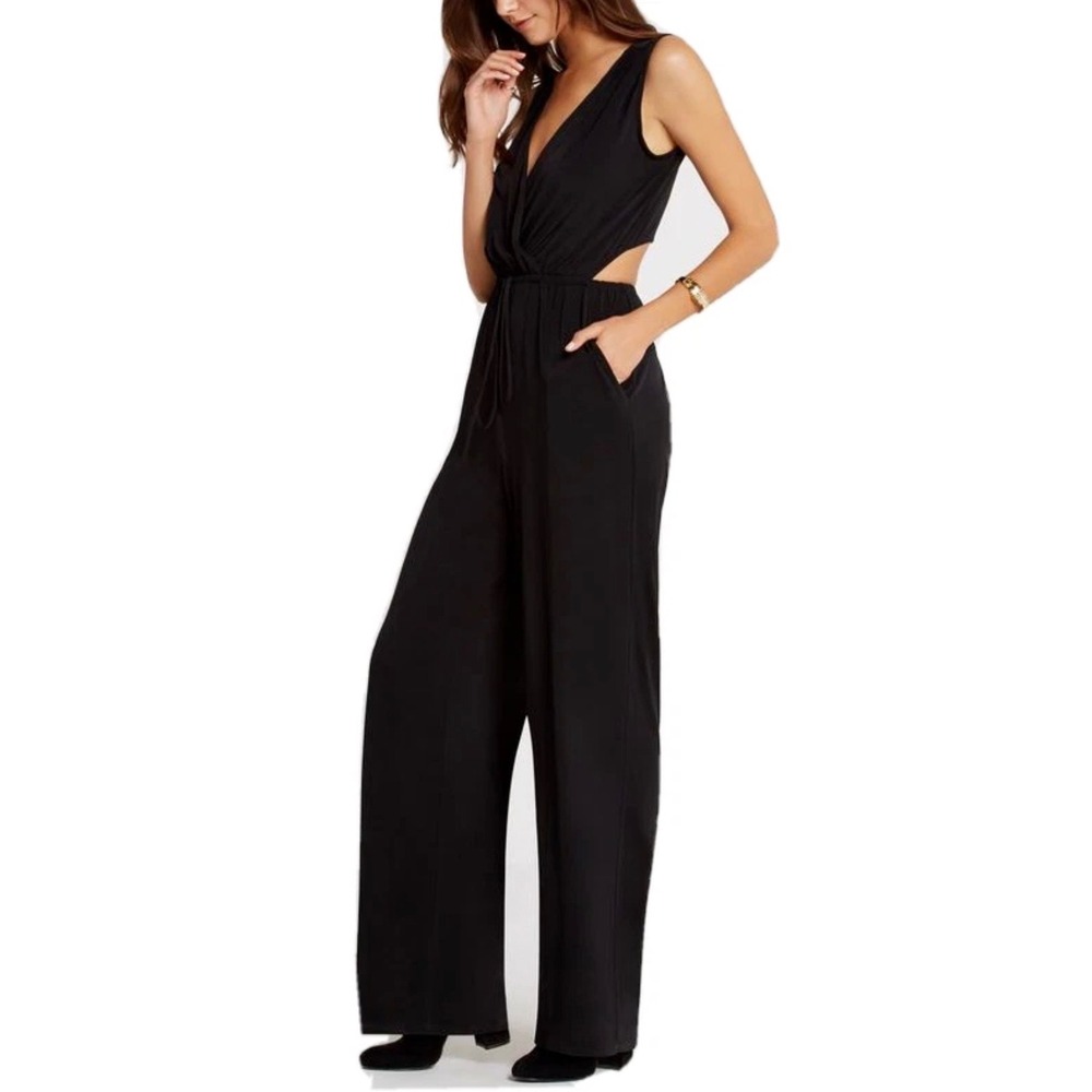 NWT BCBG XS Jumpsuit |‎ Retail $98 | Chic & Flattering